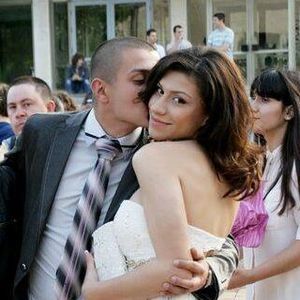 Meet your Posher, Toni