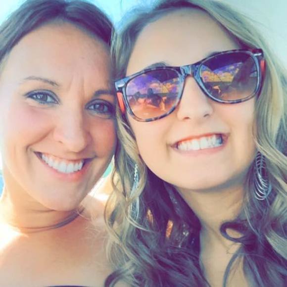 Meet your Posher, Zaida