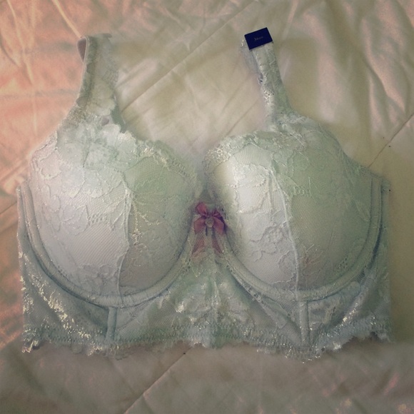 This is a new Victoria Secret bralette