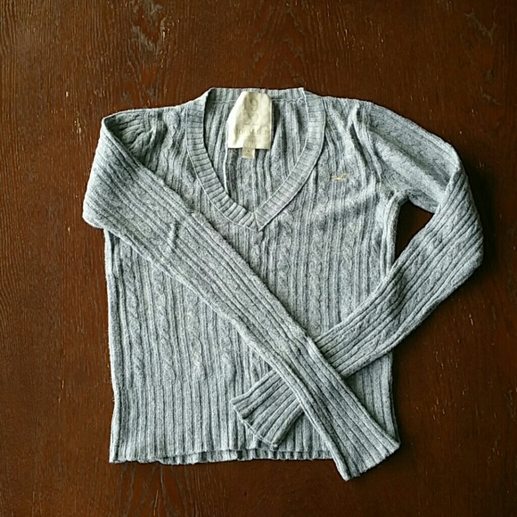 Hollister Gray Sweater, Juniors Size Large