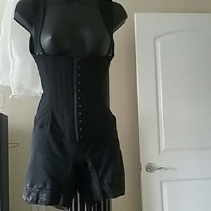 ARDYSS Body Magic corset (RETAIL $159)