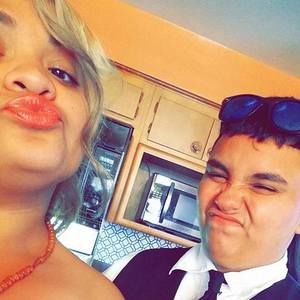 Meet your Posher, Carmen