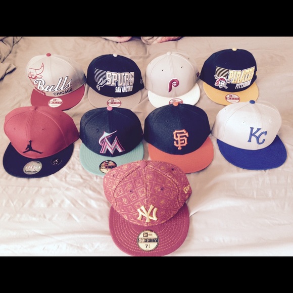 Men's fitted hats and snapbacks