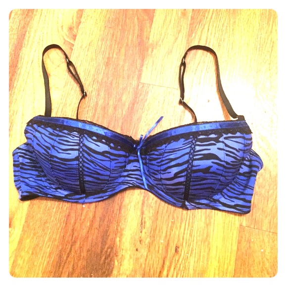 New Candie's Push-Up Brazziere - Picture 1 of 1