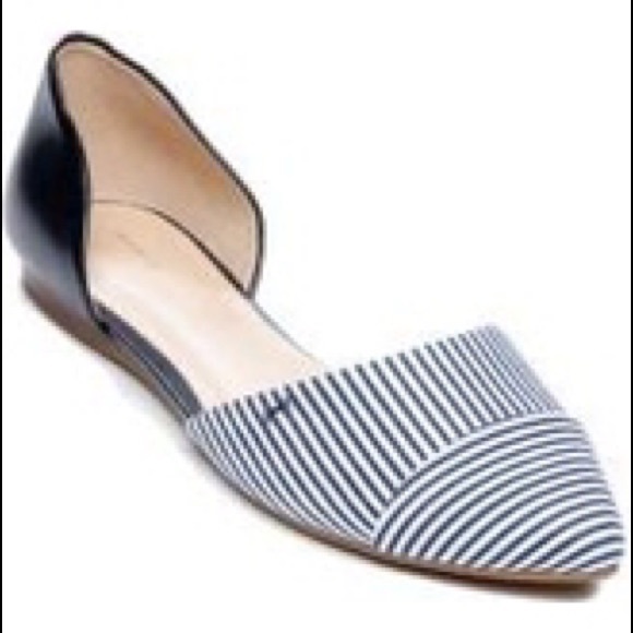 Tommy Hilfiger navy stripped flats. - Picture 3 of 4