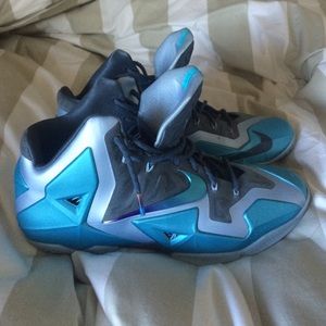 LeBron 11s Gamma Blue