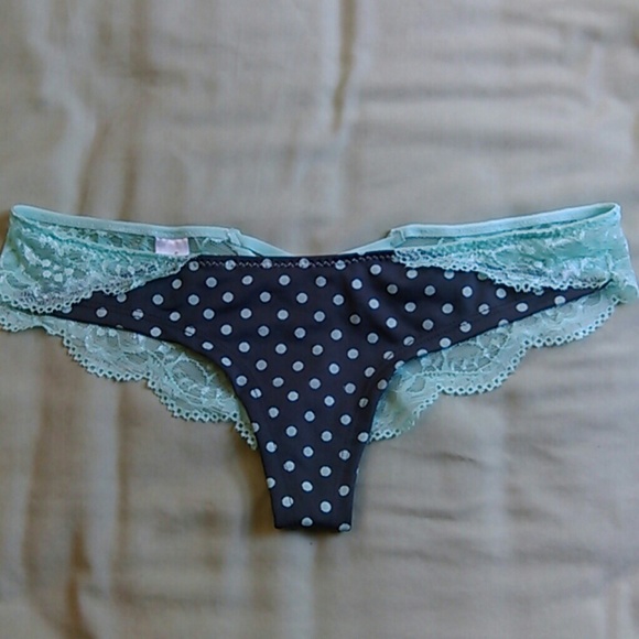 Lacey, polka dot cheekini