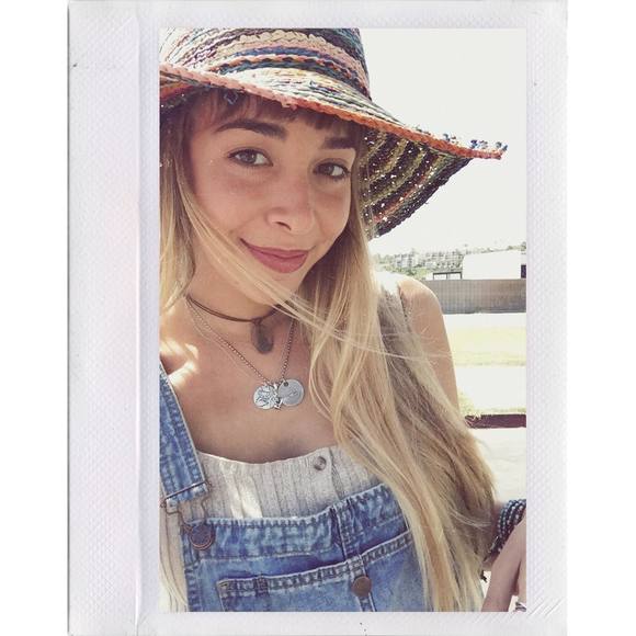 Meet your Posher, Jordyn