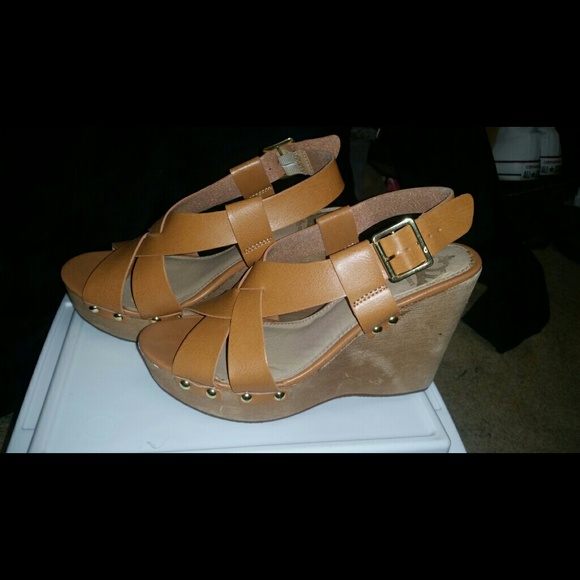 Brown Wedges