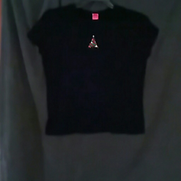 Black short sleeve top
