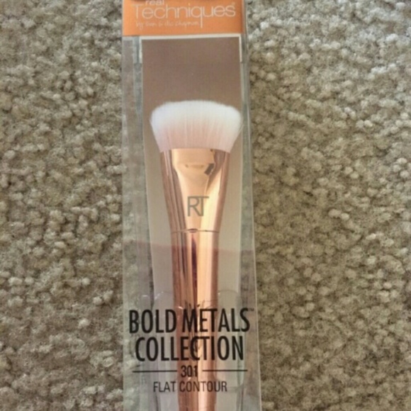 LOWEST Real techniques contour brush
