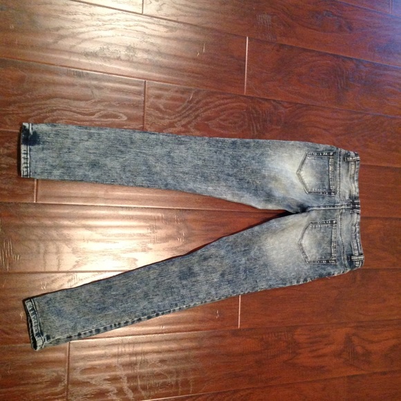 Jeans - Picture 3 of 3