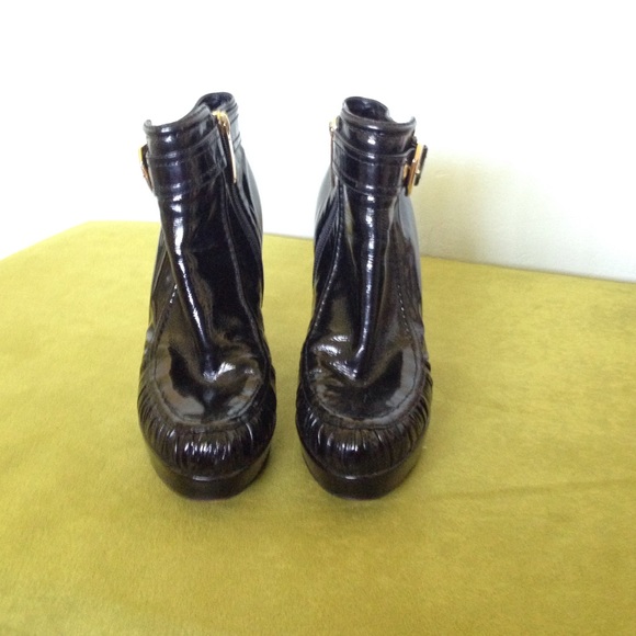 Allesandro Dell'Acqua black leather bootie Euc