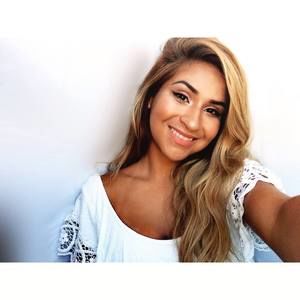 Meet your Posher, Aylin