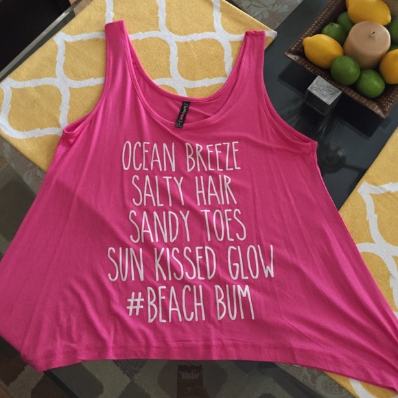 Tops - Pink flowy tank