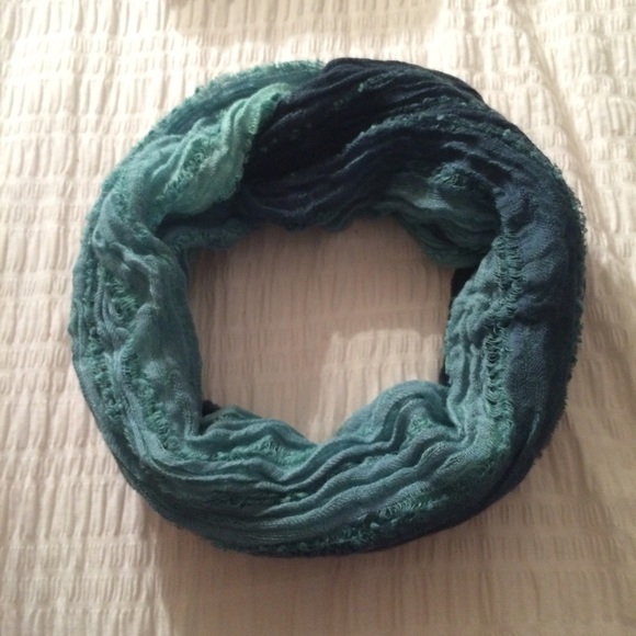 blue infinity scarf