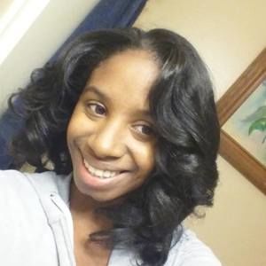 Meet your Posher, Dominique