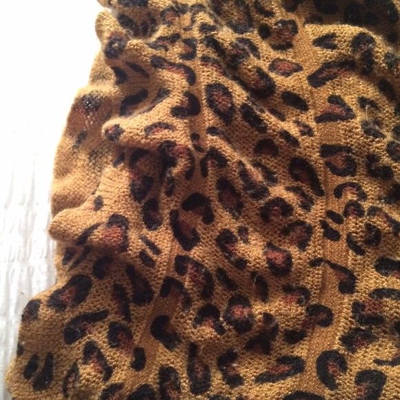 leopard infinity scarf - Picture 3 of 3
