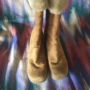 Brown boots with a heal!