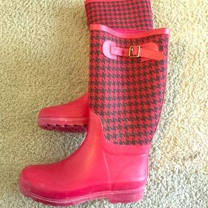 Rain boots