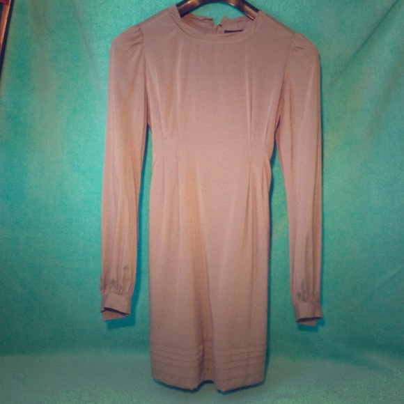 Julie Dillon Dresses & Skirts - JULIE DILLON classic dress