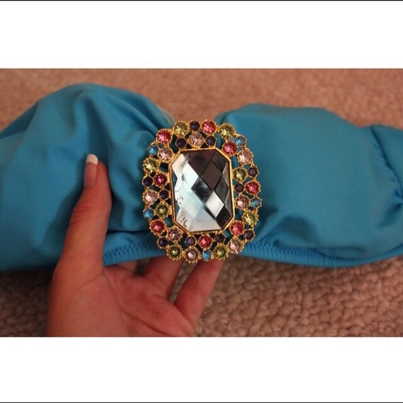 victoria secret bikini top with diamond pendant