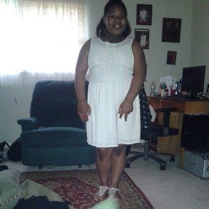 Meet your Posher, Monica