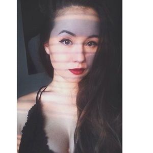 Meet your Posher, Lauren