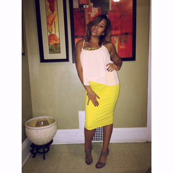 Bumble bee - Picture 1 of 1