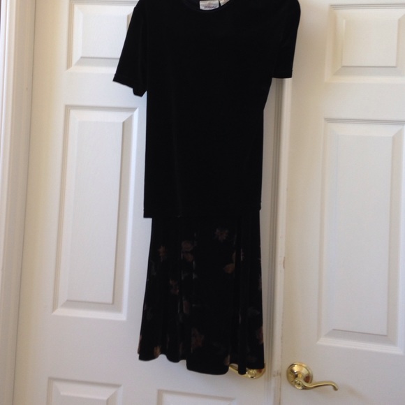 Two piece skirt outfit
