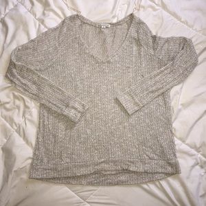 trading!! American eagle staple sweater