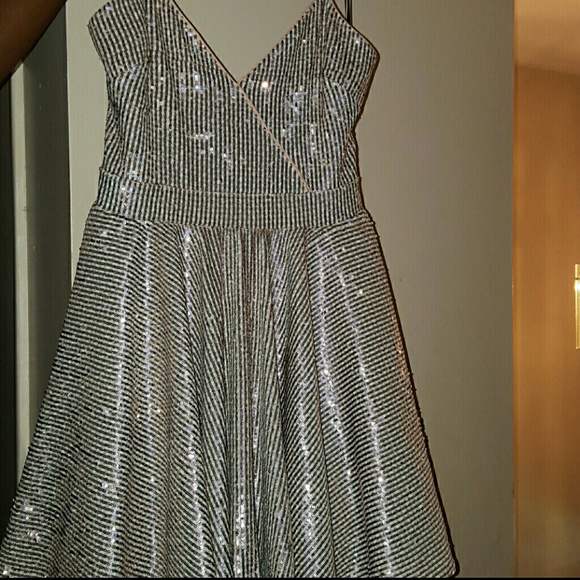 Bebe dress