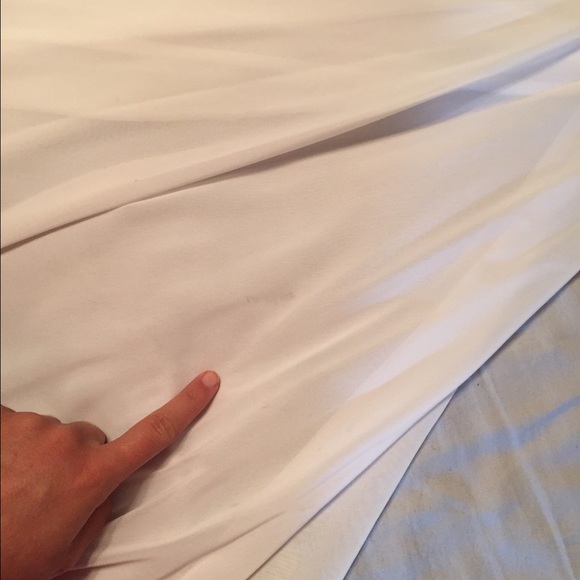 Extra photos of ivory gown - Picture 3 of 4