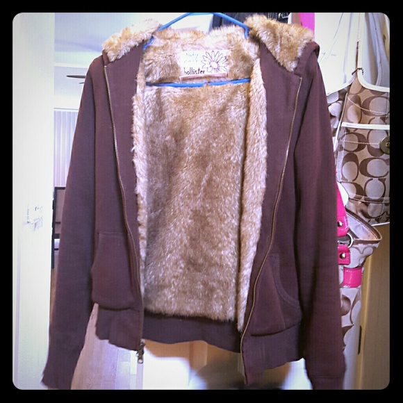 Vintage hollister fur hoodie !