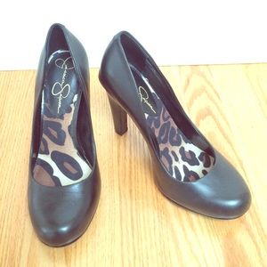 Black Jessica Simpson Pumps