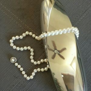 Stunning Pearl necklace