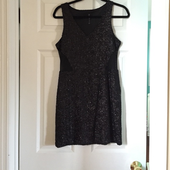 Black sparkly body con dress