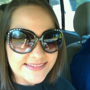 Meet your Posher, Tisha