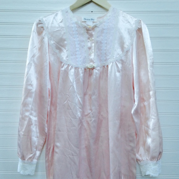 Christian Dior pale pink VINTAGE night gown. LG