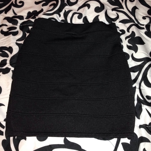 Caged bodycon miniskirt