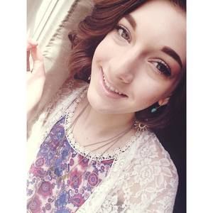 Meet your Posher, Brooke