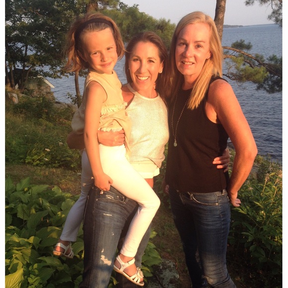 Meet your Posher, Megan - Picture 3 of 5