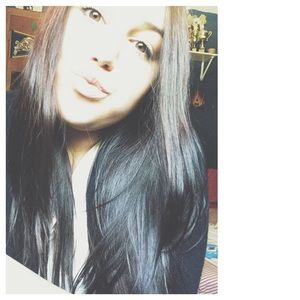 Meet your Posher, Melissa