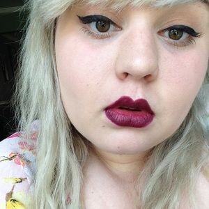 Meet your Posher, Caitlyn