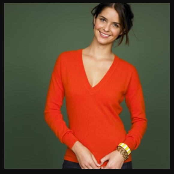 🌟Orange Merino Wool Sweater🌟