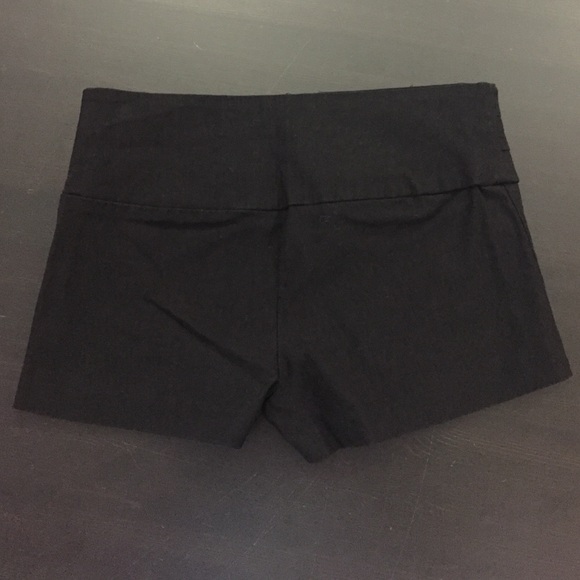 dress shorts! worn few times - Picture 2 of 2