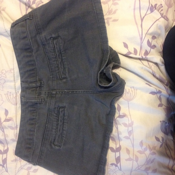 Shorts - Picture 2 of 2