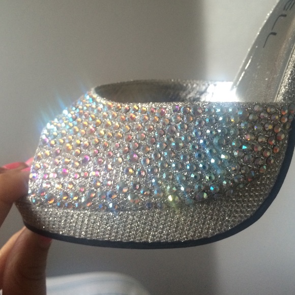 Heals! - Picture 2 of 3