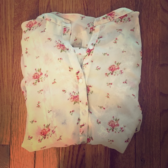 Rose Printed Lace Detailed Blouse