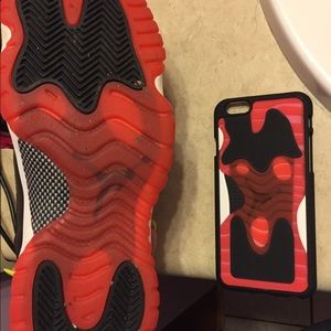 Bread 11's iPhone 6 case